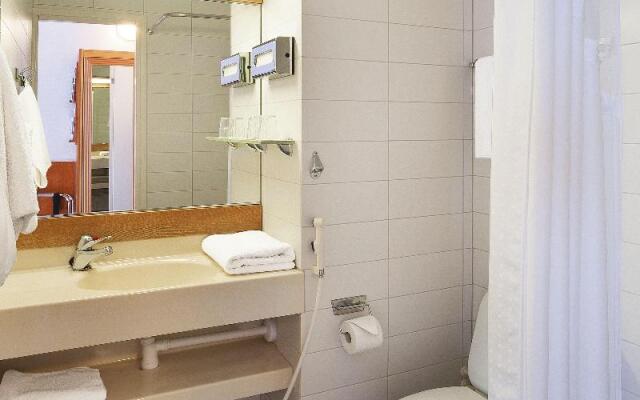 Holiday Inn Helsinki - Vantaa Airport, an IHG Hotel