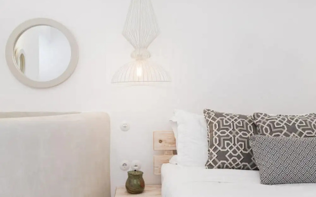 Nido House in Santorini