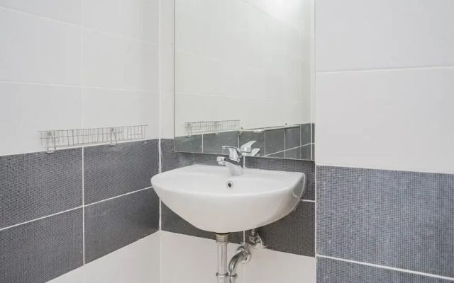 Cozy and Luxury 1BR Apartment at Scientia Residence