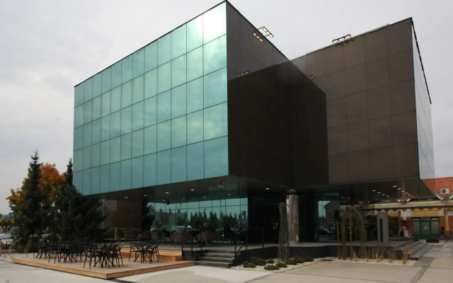 Hotel Cubis