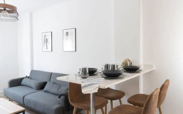 Town Hall Apartment