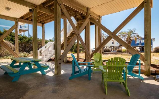 Sea Glass by Oak Island Accommodations