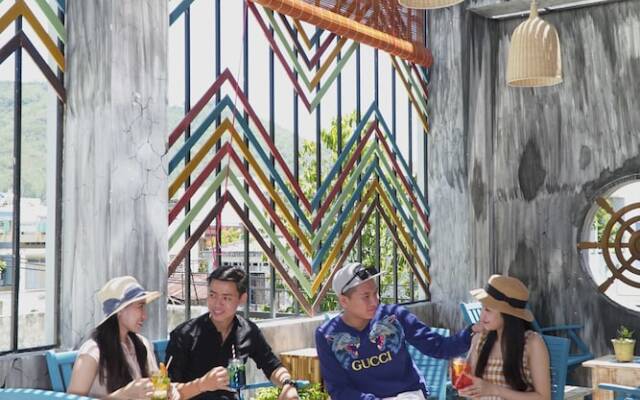 Sea & Sail Hostel
