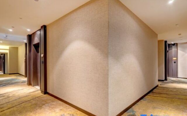 Rezen Dong Hotel (Harbin Railway Station)