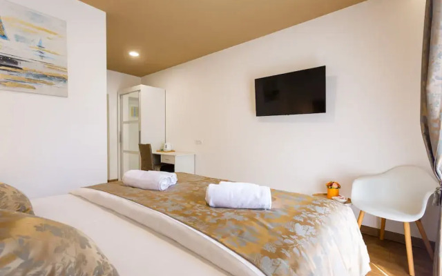 Luxury Rooms Fetivi