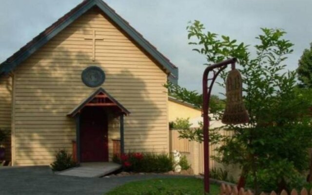 Bell Chapel B & B