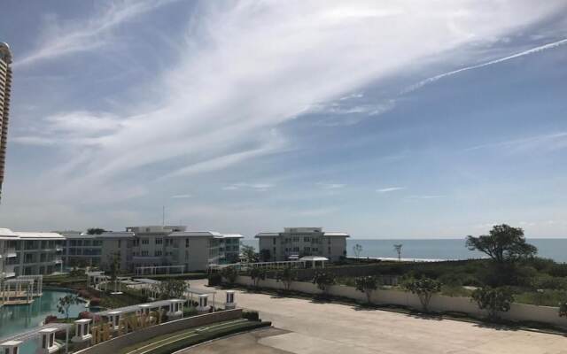 The Energy Huahin by Jammy