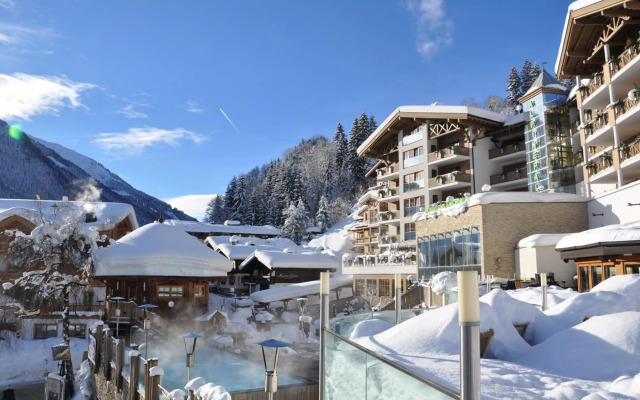 Hotel Alpine Palace