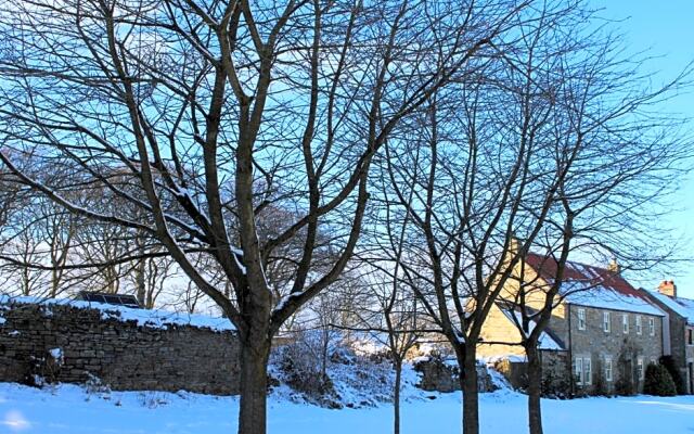 White House Cottages