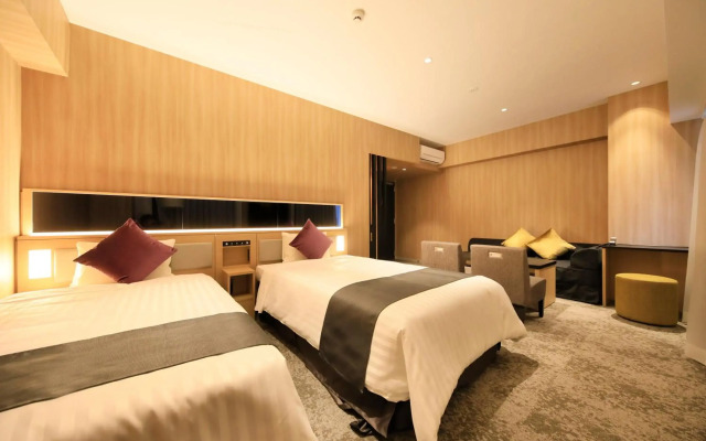 Quintessa Hotel Fukuoka Tenjin Comic & Books