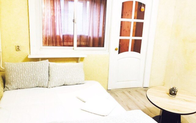 Inzhir Na Tsvetnom 28 Apartments