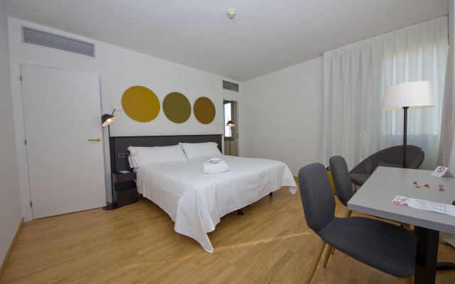 Aparthotel Atenea Valles