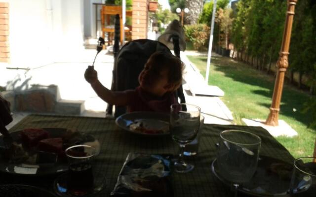 Akpinar Otel Cesme
