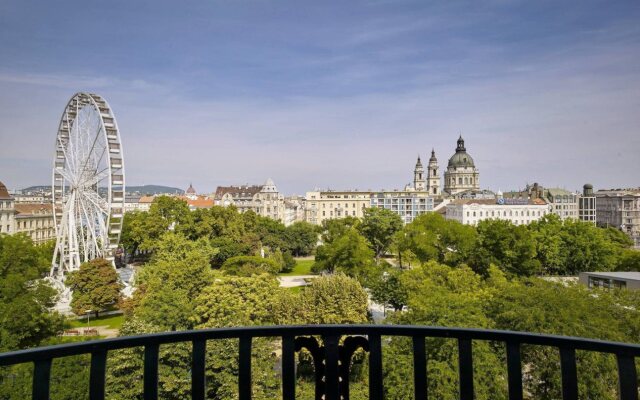 The Ritz-Carlton, Budapest