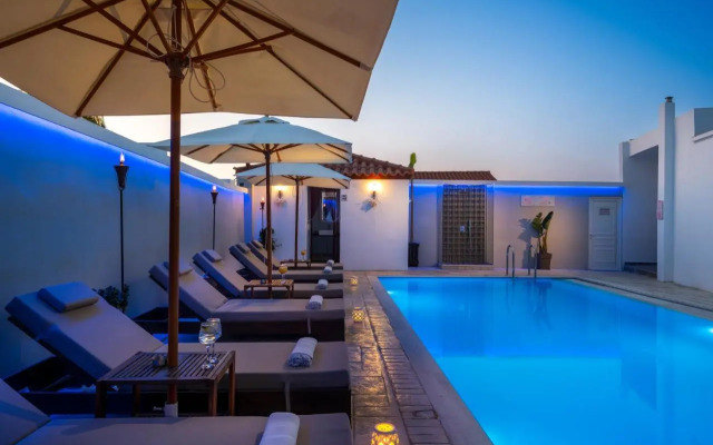Pervolia-House