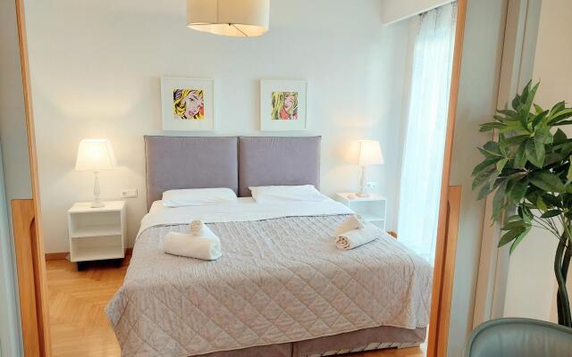 Elegant Apartment in Acropolis