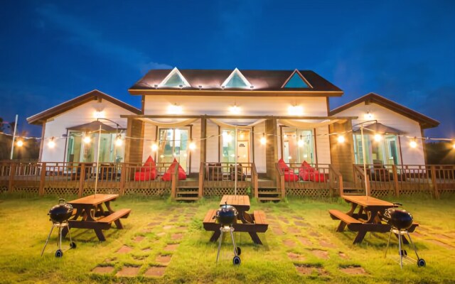 Jeju Hyeoppjae Some&ssam Guesthouse