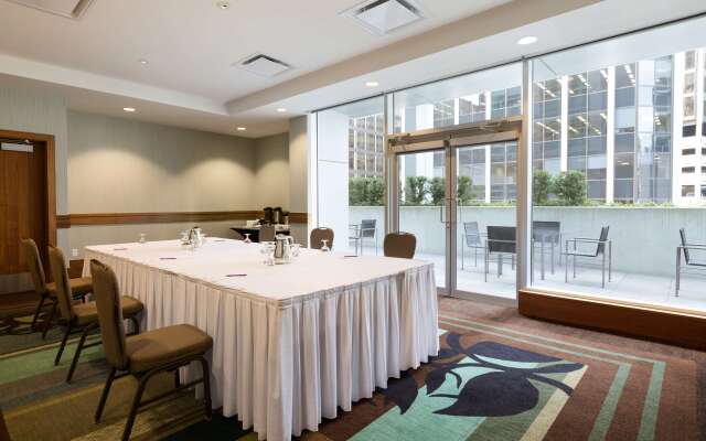 Coast Coal Harbour Vancouver Hotel by APA