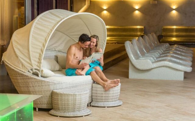 Спа- и конференц-отель V