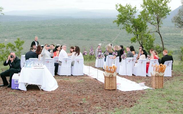 Amakhosi Safari Lodge and SPA