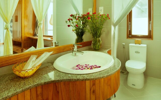 Riverside Plum Garden Homestay