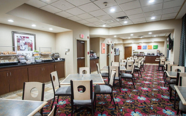 Holiday Inn Express & Suites Buffalo Downtown - Medical CTR by IHG