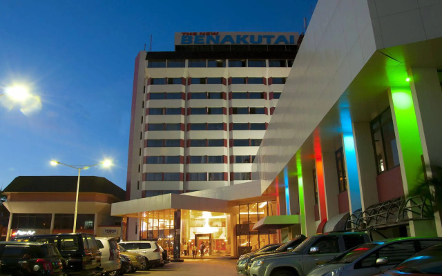 Benakutai Hotel and Apartemen
