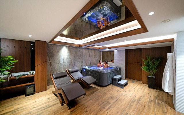 Sky hotel