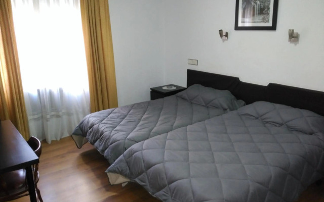 Hotel Vaqueros