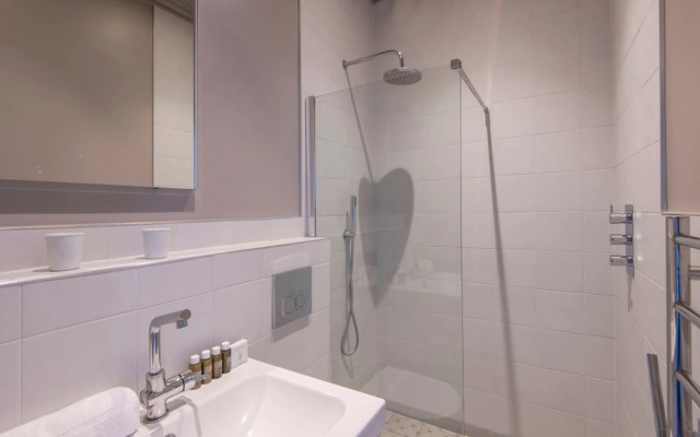 The Cleveland Arms IV