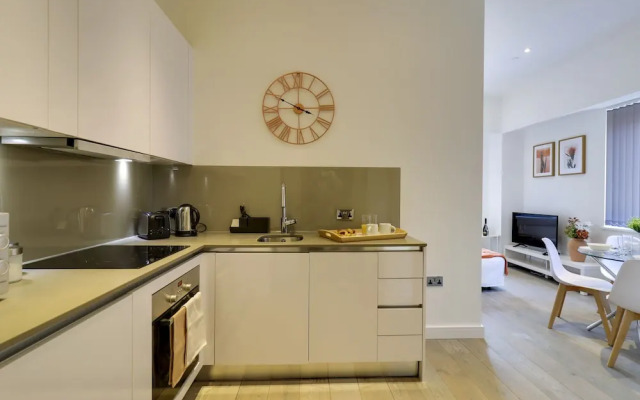 Stunning 1-bed Apartment in the Heart of Slough