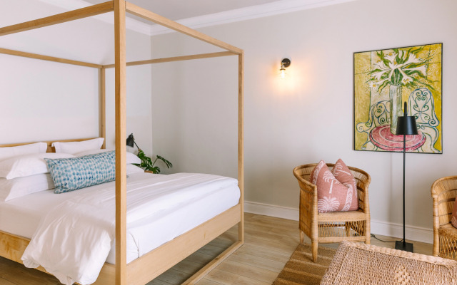 Auberge Burgundy Guest House