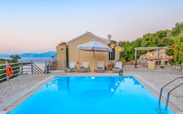 Beach House Sophia in Paxi