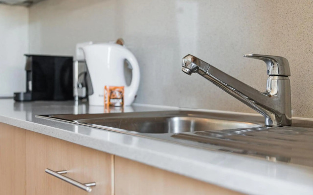 Dragon Stadium Studio w Balcony by LovelyStay