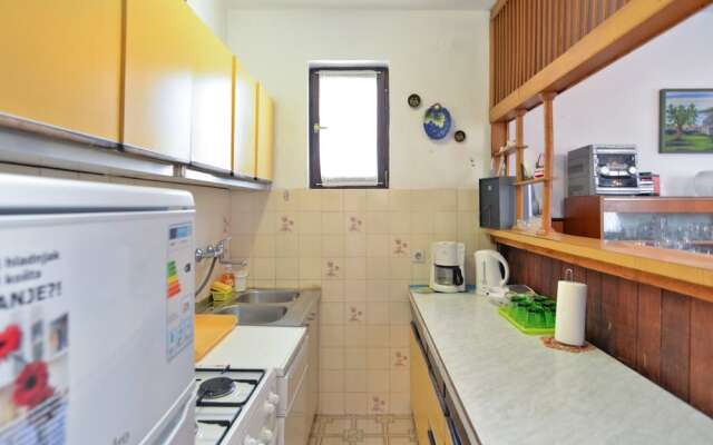 Apartment 1684