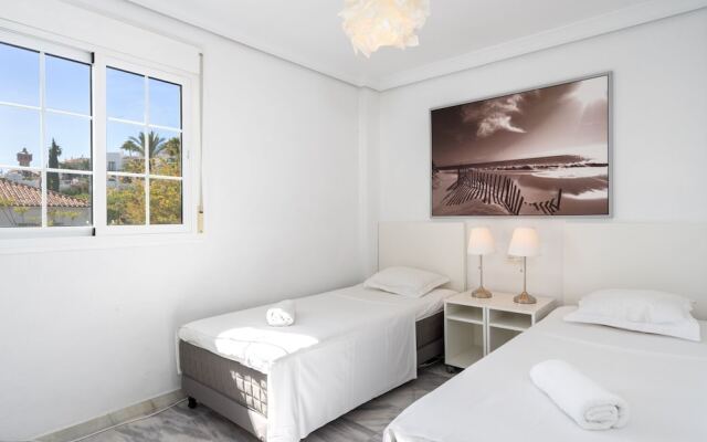 Wonderful Apartment in Mijas Golf Ref 104