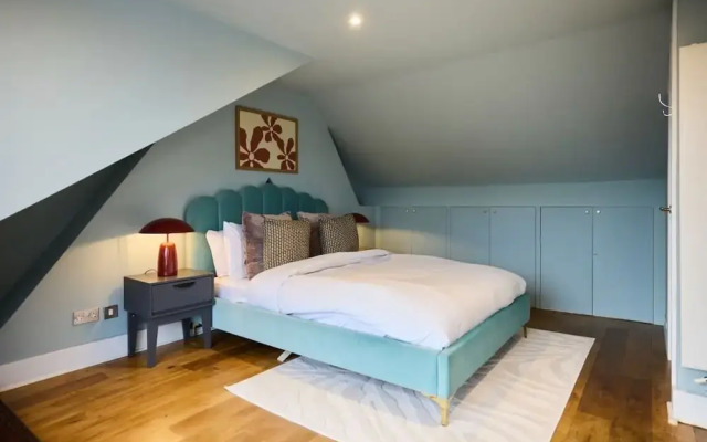 The Kensal Green Hideout - Classy 2bdr Apartment