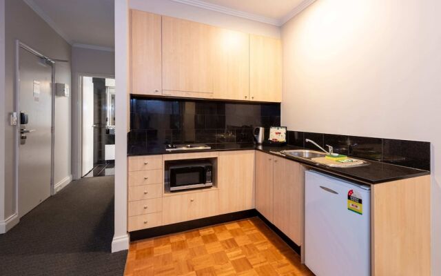 Chic 1-bedroom Apartment in Melbourne CBD