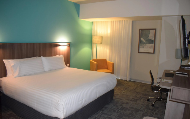 Holiday Inn Lima Airport by IHG