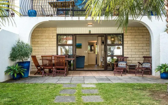 Onetangi Beach Apartments