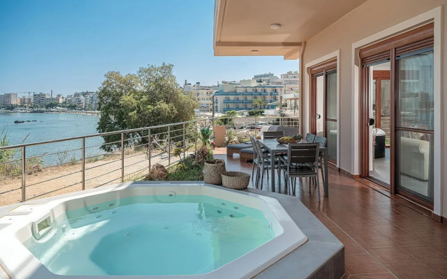 Elia Seaside Deluxe Apartment