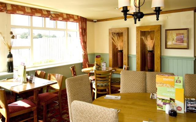 Premier Inn  Gloucester Business Park