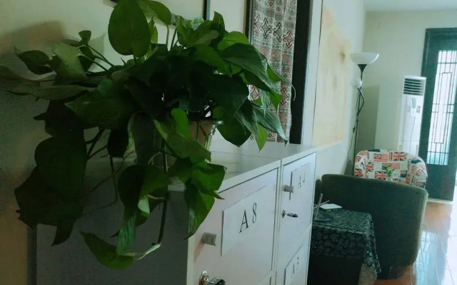 Shanghai Railway Station Hostel