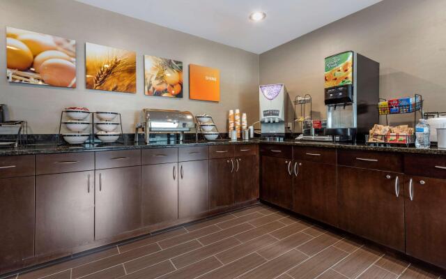 Comfort Inn & Suites Butler
