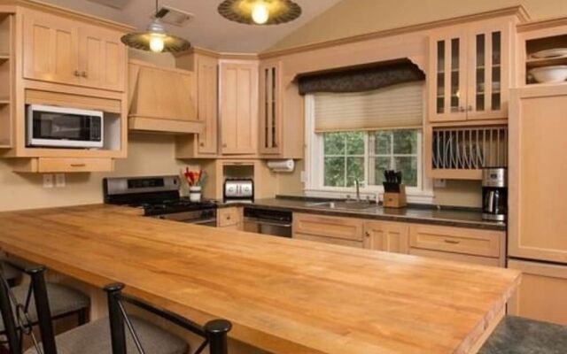 Dunbar House Inn and Event Property