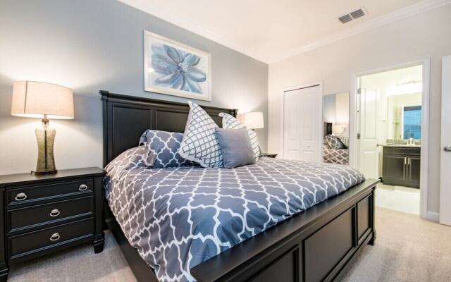 9-Bedroom Villa in Davenport 9000HS