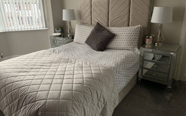 Holiday Rental Luxury House In Manchester