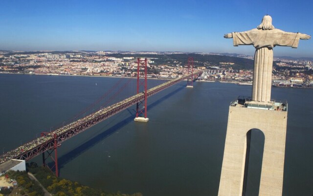 Apartment with One Bedroom in Lisboa, with Wonderful City View, Balcony And Wifi - 20 Km From the Beach