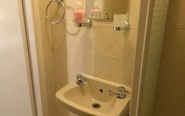 California Guest House