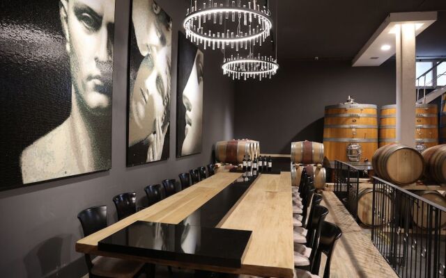Castrum Wine Relais